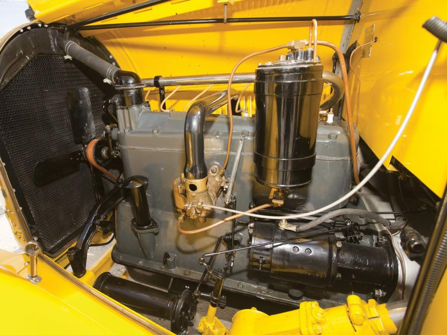  Kissel Model 6-45 Gold Bug Speedster 1920 года  (фото 6 из 6)